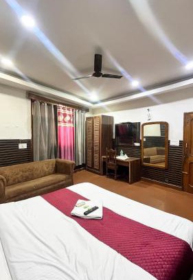 Panchkula Urban Estate Hotel | HOTEL Royal Plaza