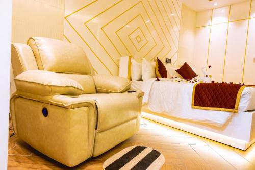 Thanjavur Hotel | Hotel Royal Stay - Abraham Pandither Road