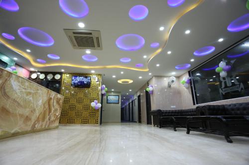 Gandhi Nagar Hotel | Hotel RR International