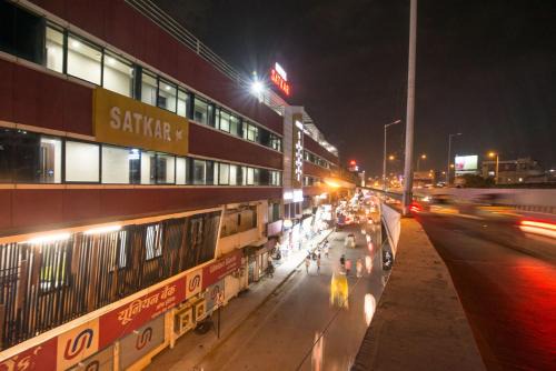 Surat Hotel | Hotel Satkar