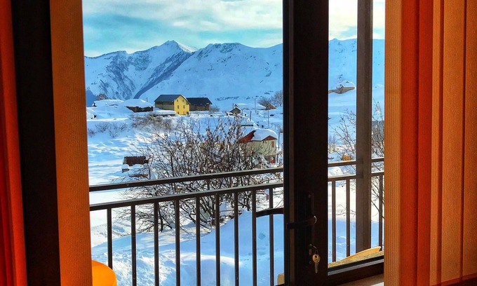 Kazbegi Hotel | Hotel Shirim