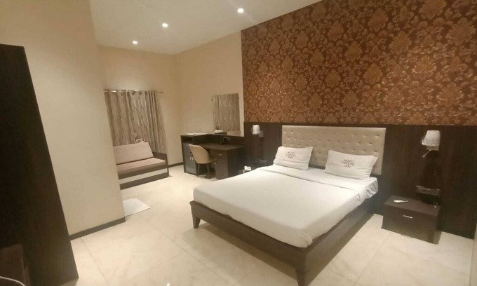 Thane West Hotel | Hotel Shubham Inn