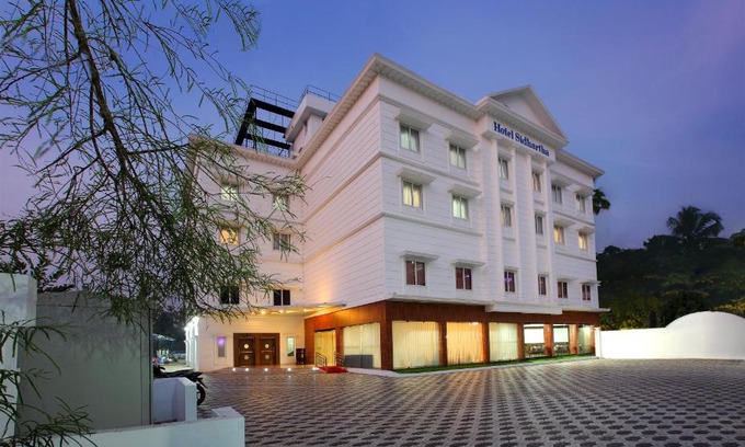 Chalakudy Hotel | Hotel Sidhartha Chalakudy
