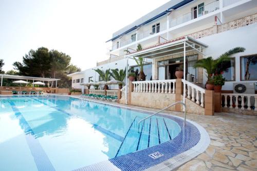 Es Calo Hotel | Hotel & Spa Entre Pinos-Adults Only