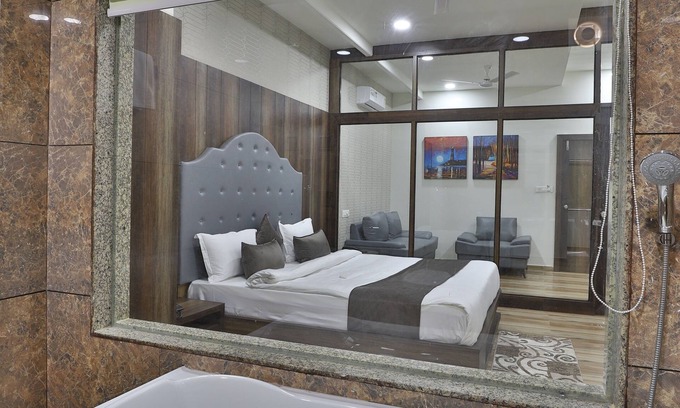 Anand Hotel | Hotel SR Regency