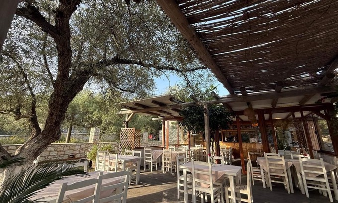 Himare Hotel | Hotel Stolis