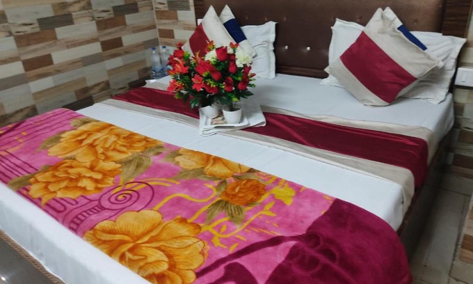 Charbagh Hotel | Hotel Sun Shine Inn