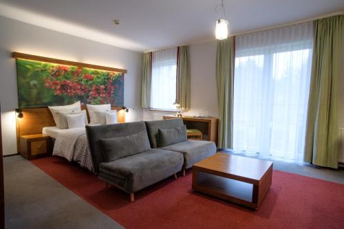 Koscierzyna Hotel | Hotel Szarlota - Kompleksowo na Kaszubach