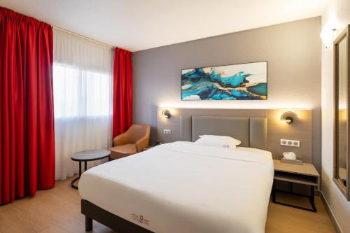 Vitry-le-Francois Hotel | Hotel Tambourin