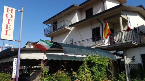 Borgo a Buggiano Hotel | Hotel Tarabaralla