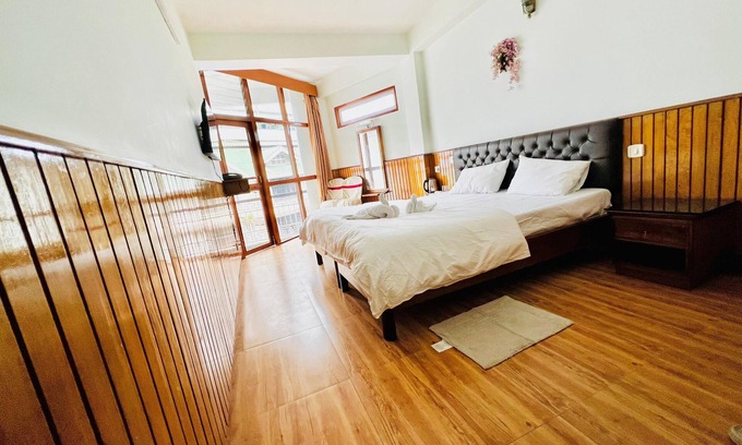 Pelling Hotel | HOTEL TASHI GYAL TSEN