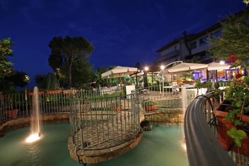 Cingoli Hotel | Hotel Tetto delle Marche - Ristorante dei Conti