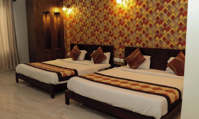 Kookas Hotel | Hotel The Grand Kukas