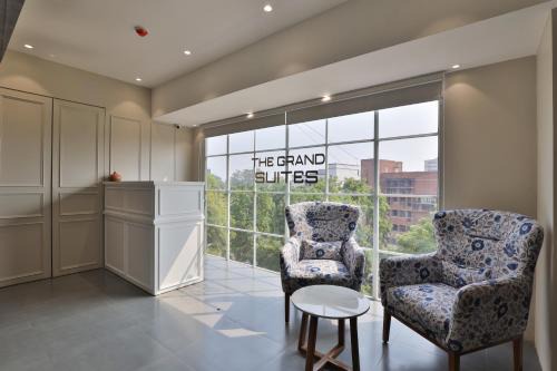 Ellis Bridge Hotel | Hotel The Grand Suites