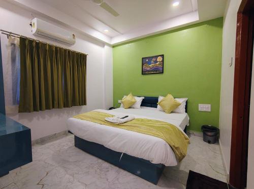 Nagpur Hotel | Hotel The Hood