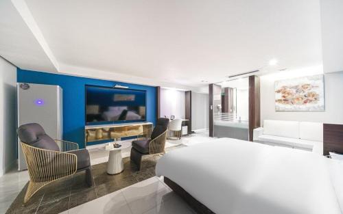 Seo-gu Hotel | Hotel The One