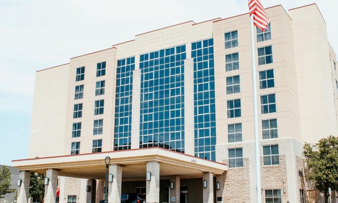 Topeka Hotel | Hotel Topeka at City Center