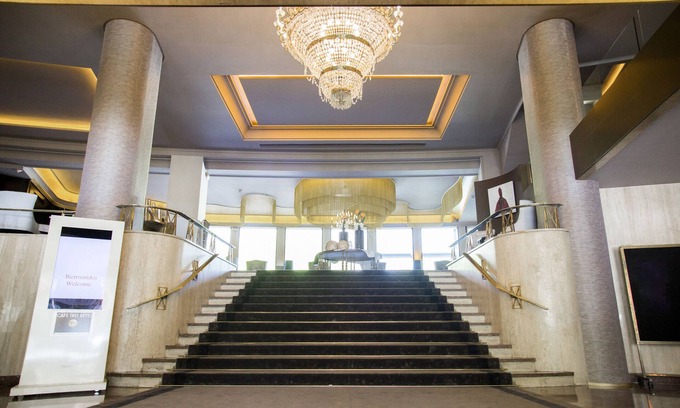 Primer Ensanche Hotel | Hotel Tres Reyes Pamplona