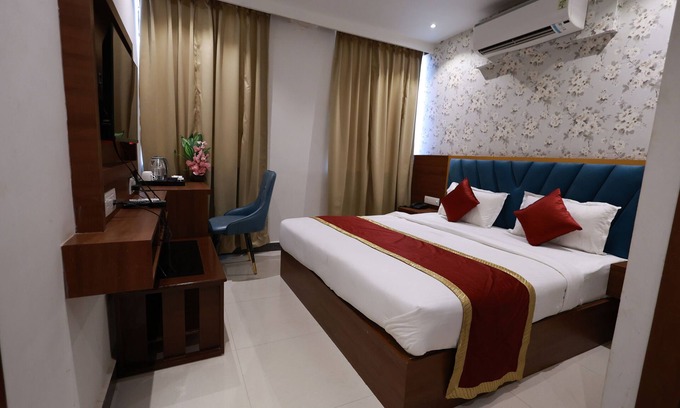 Deoghar Hotel | Hotel Tripka Square