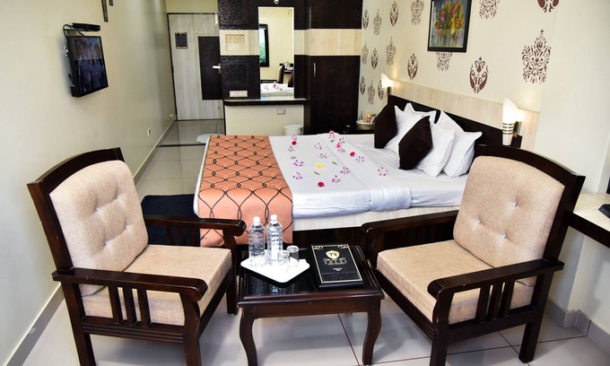 Bhuj Hotel | Hotel Tulsi Residency