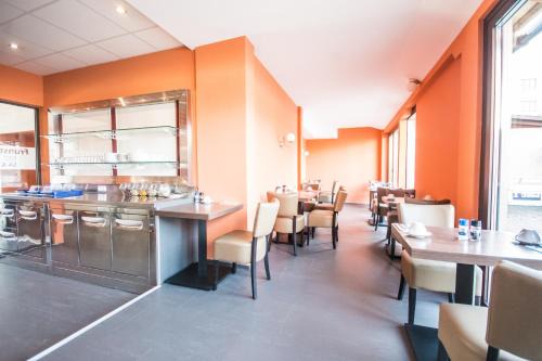 Kleinmunchen Hotel | Hotel Turmfalke 24H Self Check In