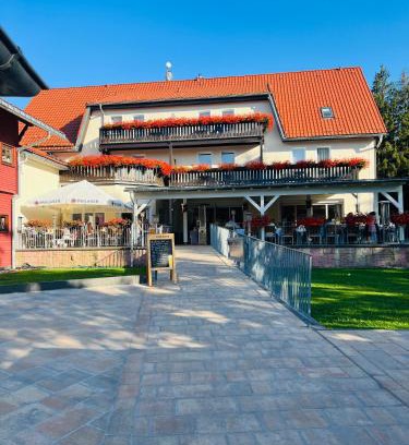 Friedrichroda Hotel | Hotel und Berggasthof Tanzbuche