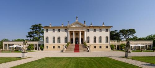 Cavasagra Hotel | Hotel Villa Cornér Della Regina