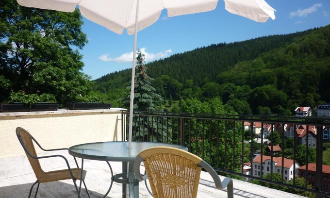 Ruhla House | Hotel Waldhaus-Hutzelhöh