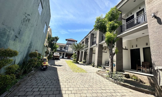 Cokroaminto Hotel | Hotel Warta Sari