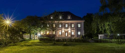 Raspenava Hotel | Hotel Zámeček Raspenava