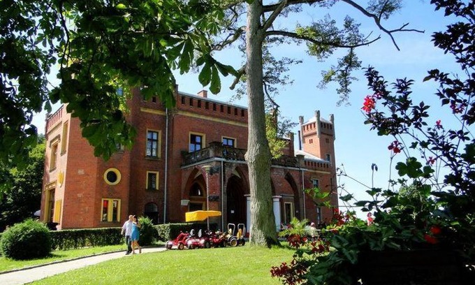 Karnity Hotel | Hotel Zamek Karnity