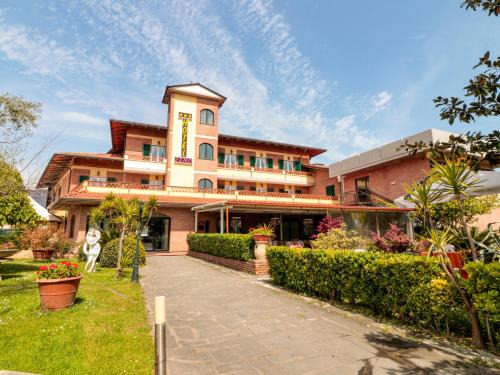 Cinquale Hotel | Hotel Zeno