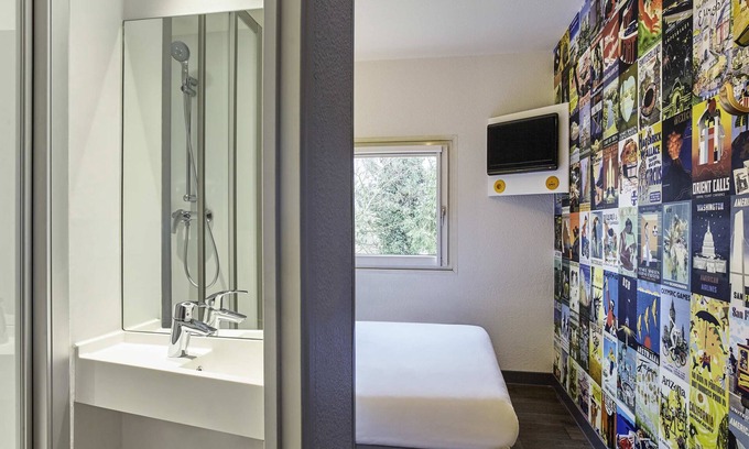 Viviani - Bonnevay Hotel | hotelF1 Lyon Gerland Vénissieux