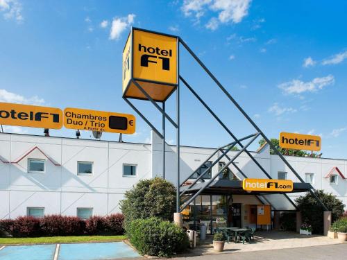 Costieres Hotel | hotelF1 Nîmes Ouest