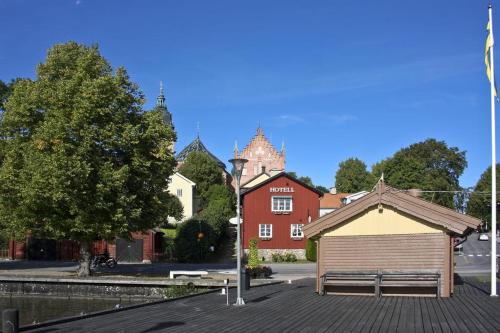 Strangnas House | Hotell Laurentius