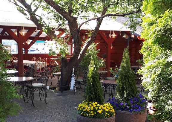 Naantali Old Town Hotel | Hotelli Luostarin Puutarha