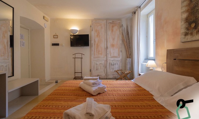 Vezzano Ligure Hotel | Hotiday Vezzano Ligure