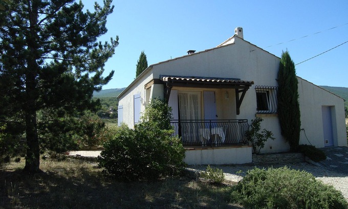 Chateauneuf-Val-Saint-Donat House | House in Haute-Provence