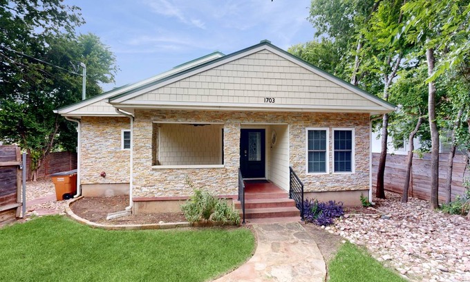 Central East Austin House | House ∙ 1 bedroom ∙ 4 guests