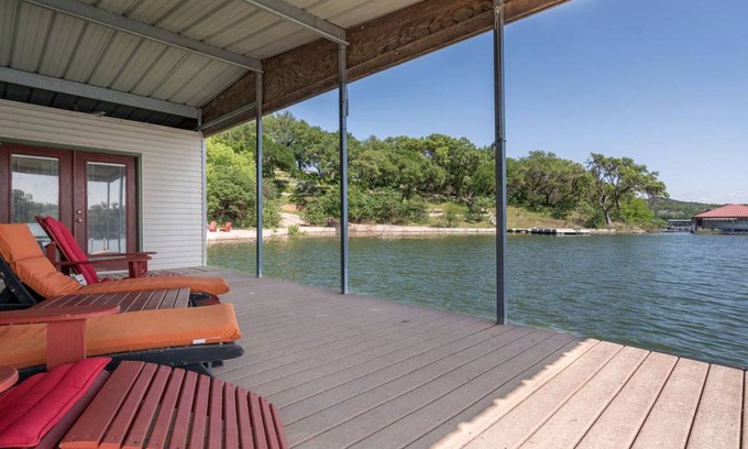 Mouth Of Pedernales House | House ∙ 1 bedroom ∙ 4 guests