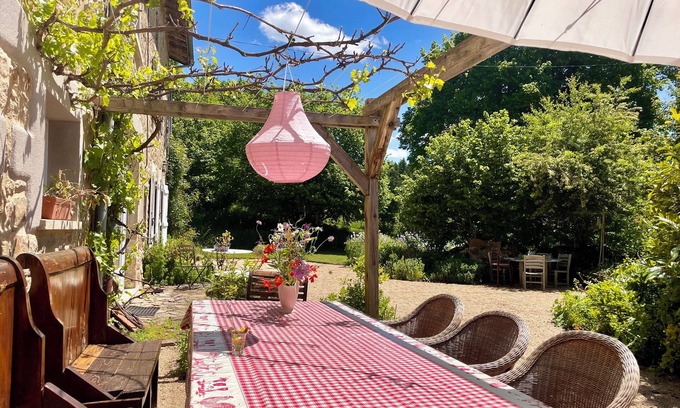 Echandelys House | House 15p + la Foresterie
