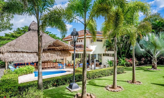 Coco House | House ∙ 4 bedrooms ∙ 10 guests