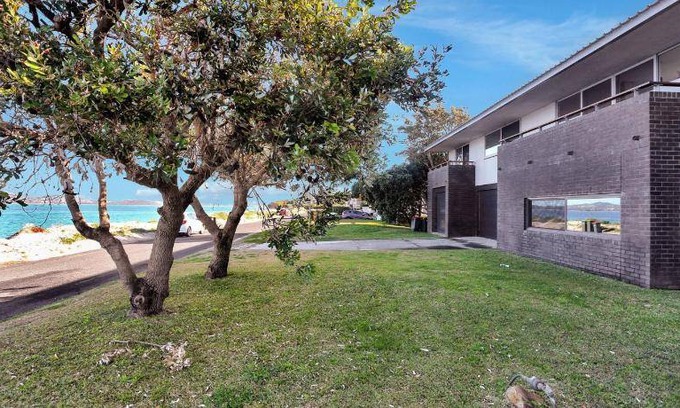 Hawks Nest House | House ∙ 4 bedrooms ∙ 8 guests