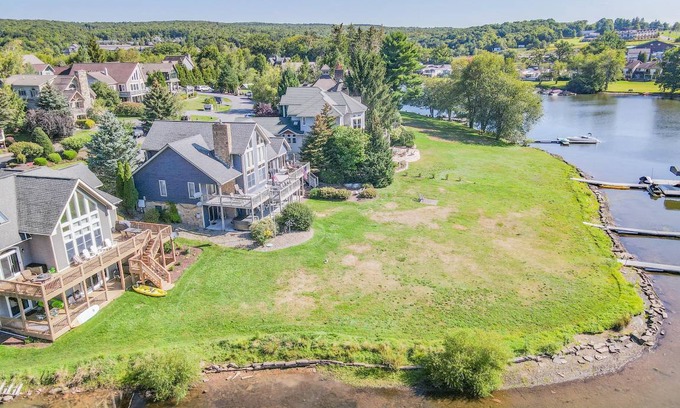 McHenry House | House ∙ 5 bedrooms ∙ 14 guests