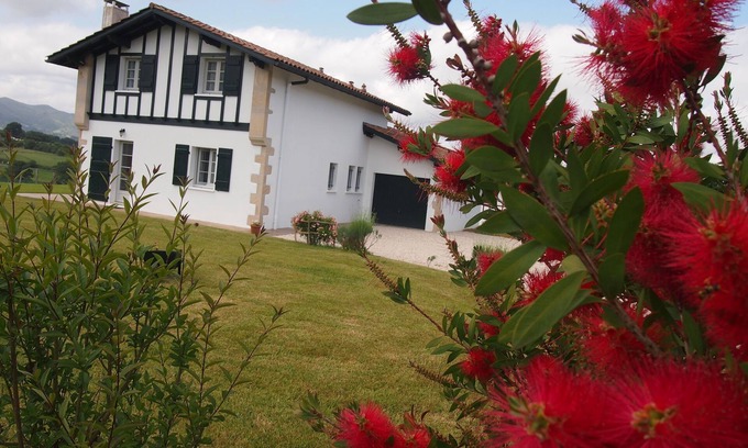 Ainhoa House | House between sea and mountains on 1500m2 classified 4 stars tourism 2025