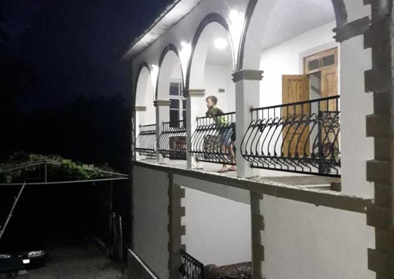 Chakvi House | House Dea Dea