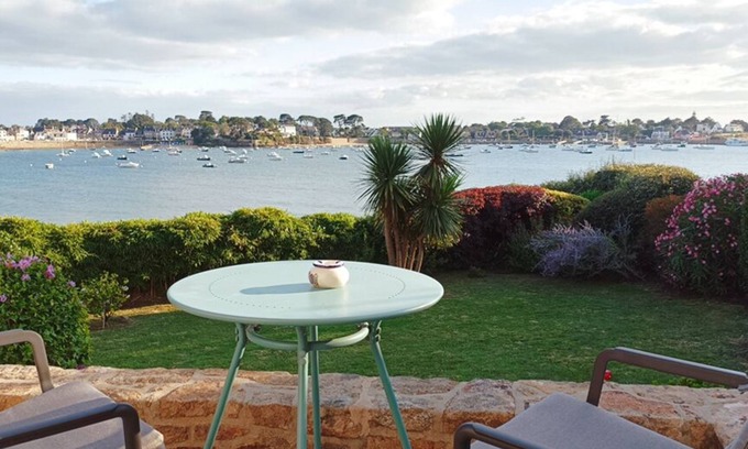 Arzon House | HOUSE - EXCEPTIONAL VIEW OF THE PORT-NAVALO RADE - Direct access to the sea