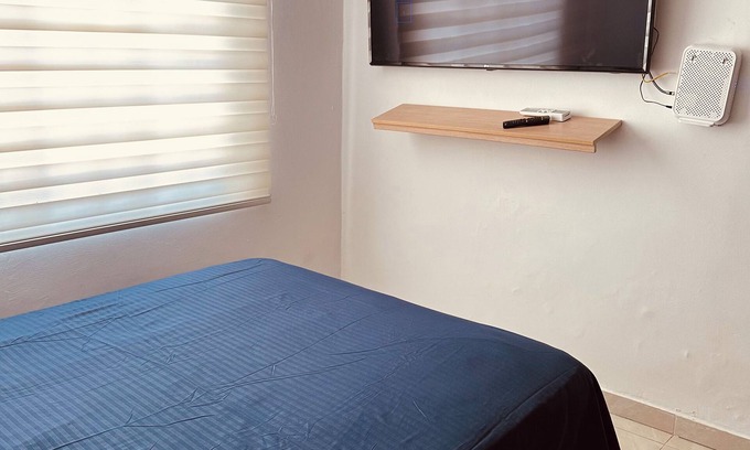 Sur Oriente Apartment | House for 6 people with private parking and large terrace.