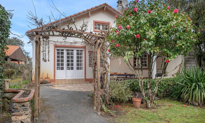Saint-Brevin-les-Pins Ski Chalet | House for 8 - St Brevin