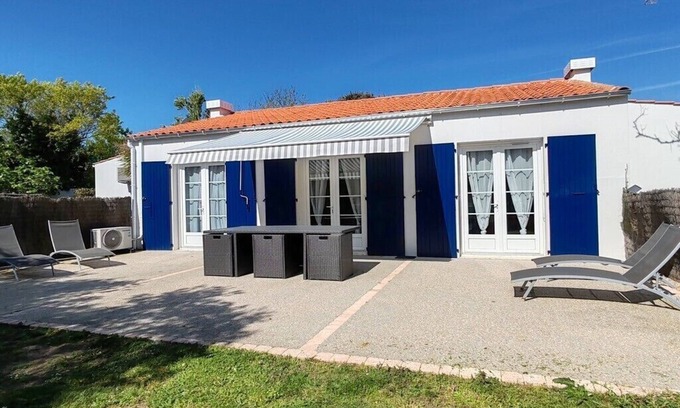 Bourcefranc-le-Chapus House | House for 6 people with swimming pool and garden, 200m from the sea!